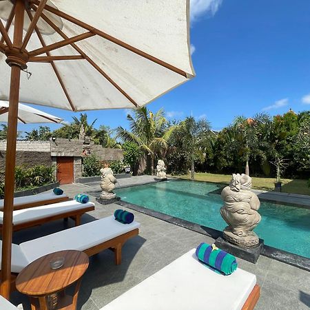 Nivaluma Hotel Ubud Exterior foto