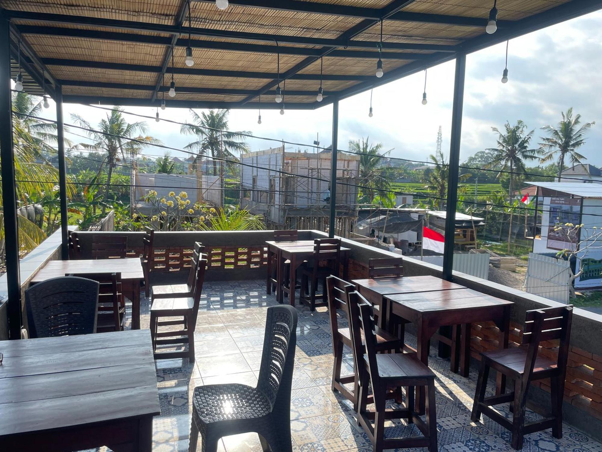Nivaluma Hotel Ubud Exterior foto