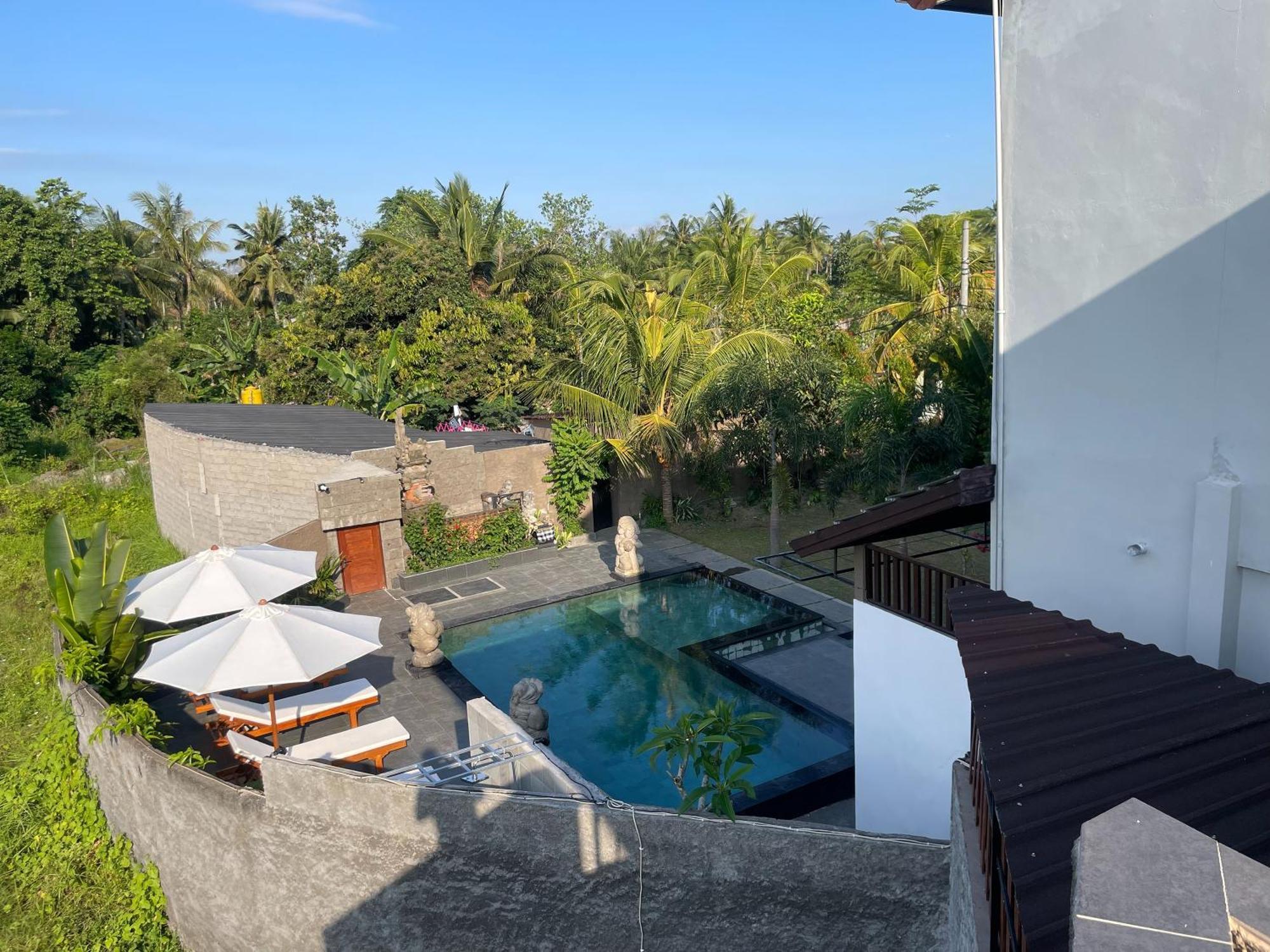 Nivaluma Hotel Ubud Exterior foto