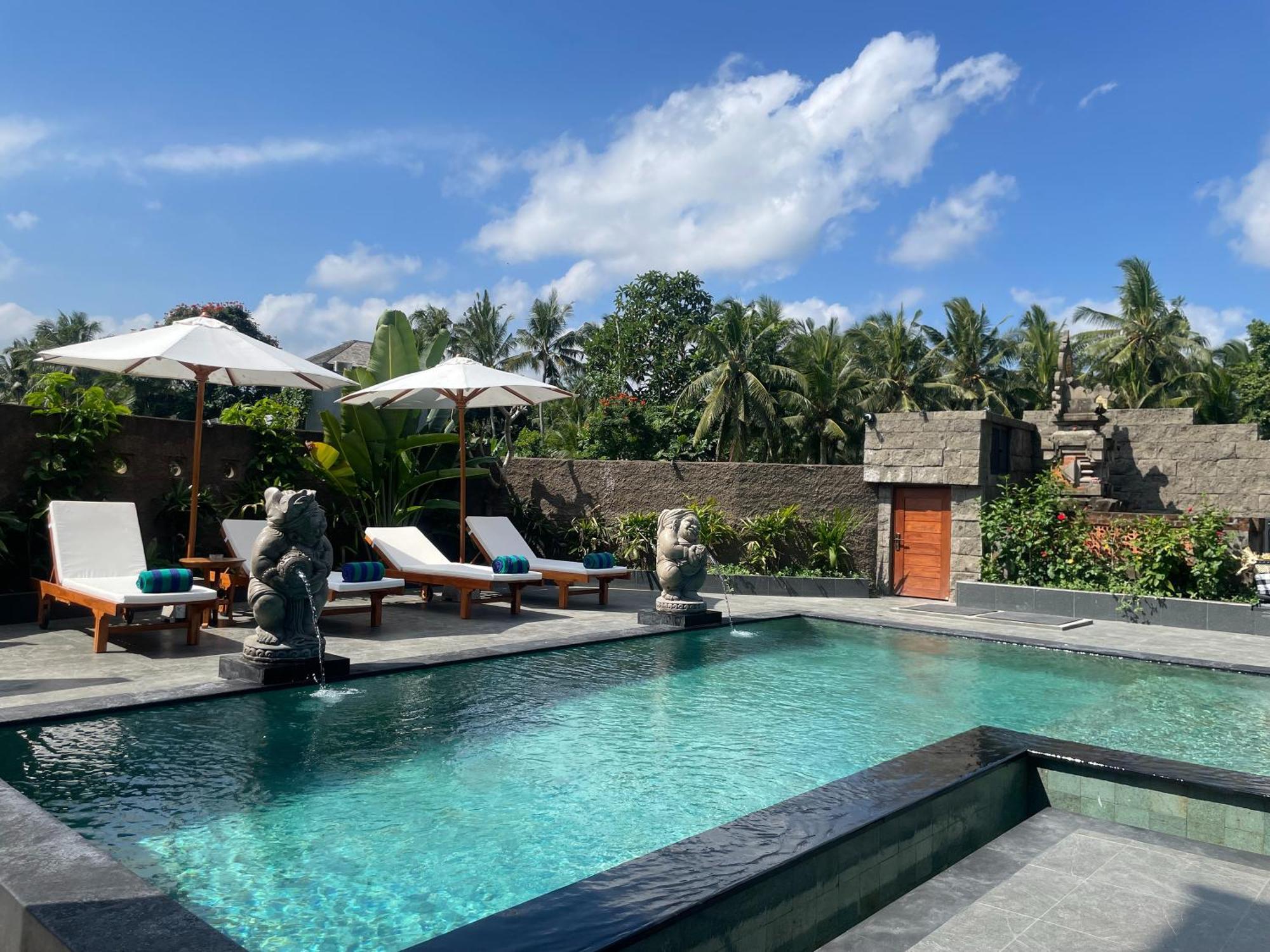 Nivaluma Hotel Ubud Exterior foto
